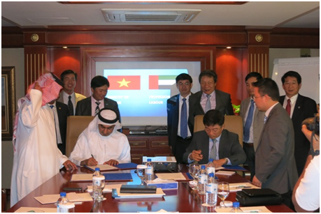 thi-truong-lao-dong-uae-duoc-day-manh