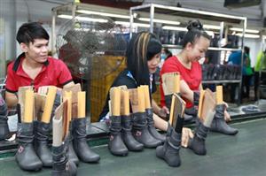 Cân nhắc mở rộng khung giờ làm thêm