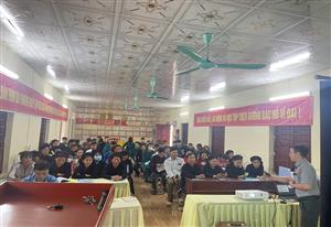 Hội nghị tư vấn giới thiệu việc làm - xuất khẩu lao động tại huyện Xín Mần năm 2024