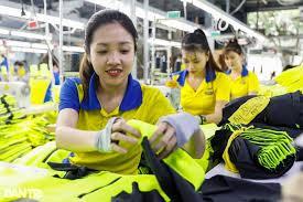 Doanh nghiệp cần tuyển hàng chục nghìn người, lương đến 50 triệu đồng/tháng